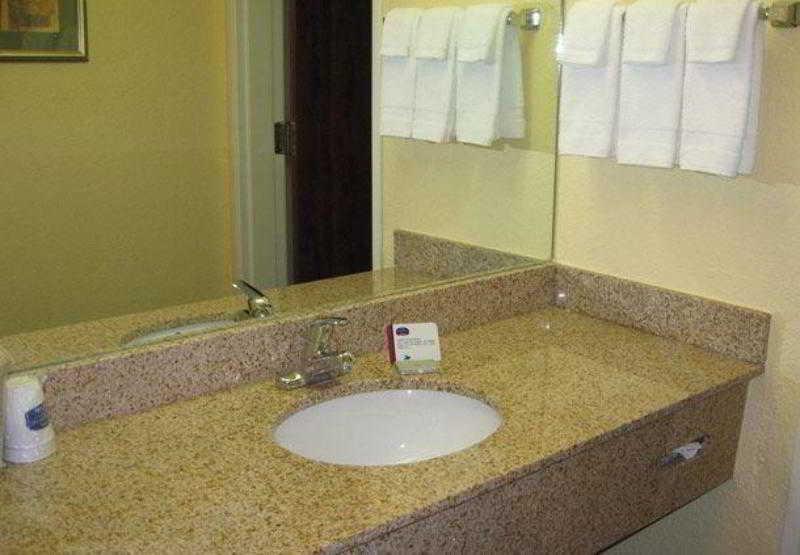 Fairfield Inn By Marriott Прово Стая снимка